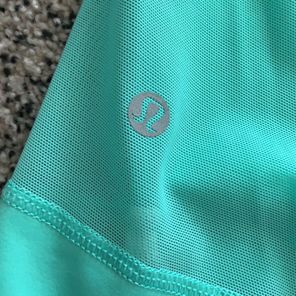Lululemon tank top - Picture 3 of 3